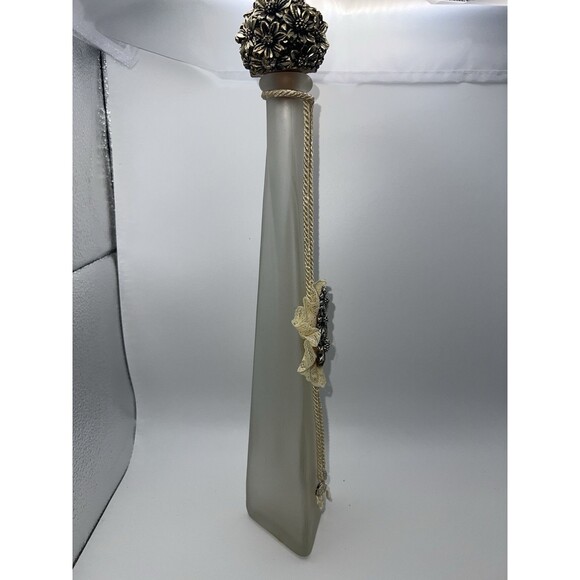 VIA VENETO ITALY milky Decanter bottle Silver Flower Cork Stopper Vintage - Picture 5 of 10